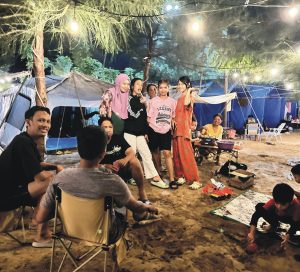 Daya Tarik Pantai Seolah Wajib Setelah Ramadhan